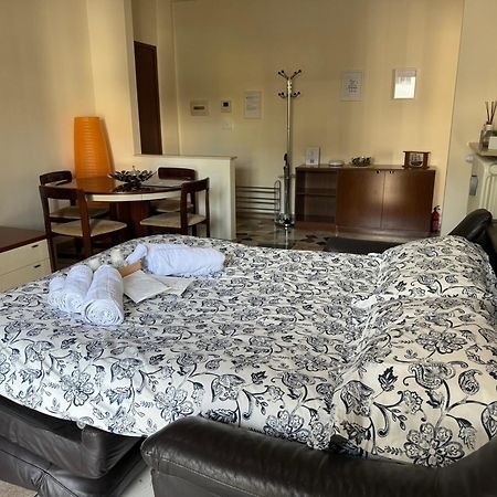 Casa Valentina Lägenhet San Donato Milanese Exteriör bild